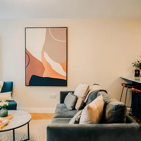 Semesterbostad Stylish 2 Bed Centre With Parking Edinburg