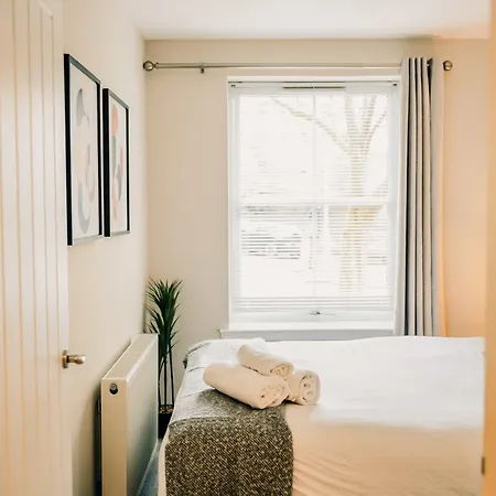 Stylish 2 Bed Centre With Parking Дом отдыха *