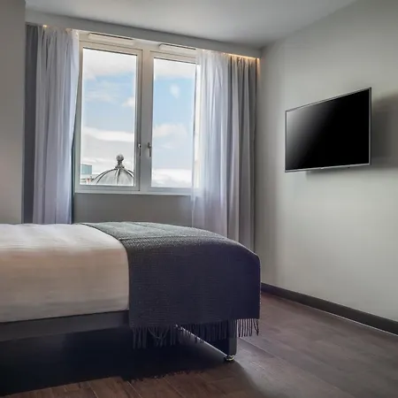 Point A St Andrew Square Hotel 3*