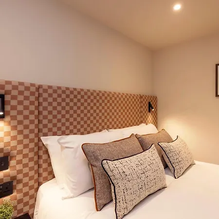 Apartahotel Joivy Royal Mile
