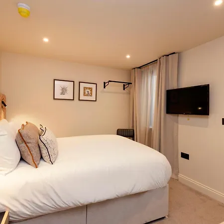 Joivy Royal Mile Apartahotel
