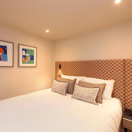 Apartahotel Joivy Royal Mile 3*