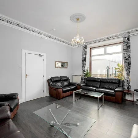 Holiday home Charming Spacious - Pass The Keys Edinburgh