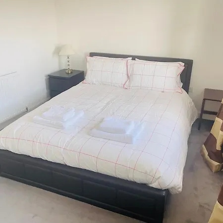 Holiday home Quiet Free Parking Near Pentland Hills