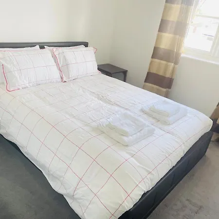 Quiet Free Parking Near Pentland Hills Holiday home *