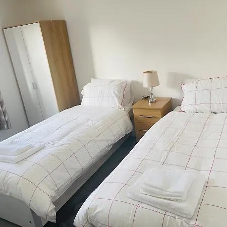 Quiet Free Parking Near Pentland Hills Holiday home