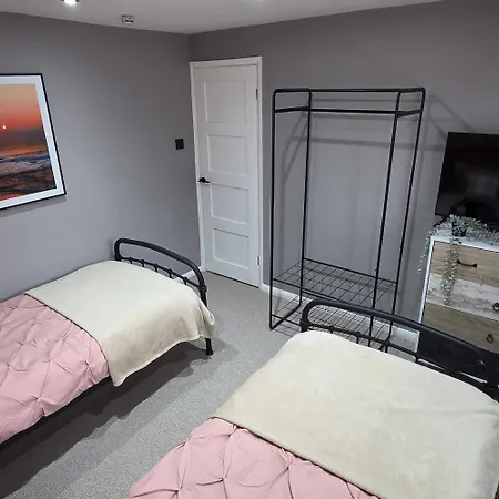 Contractor Family Hoole Private Hottub Chester