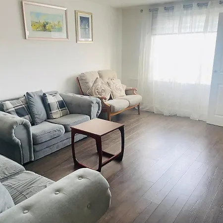 Holiday home Quiet Free Parking Near Pentland Hills *