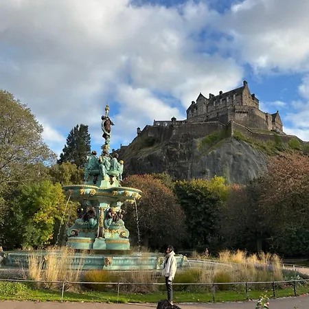 White Loft - Modern Flat Close To The Centre Apartment