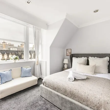 Bnbnova - 2br - West End - Near Castle
