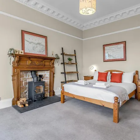 Victorian Apartment, Walk To Old Town, Sleeps 8 Apartmán Edinburgh