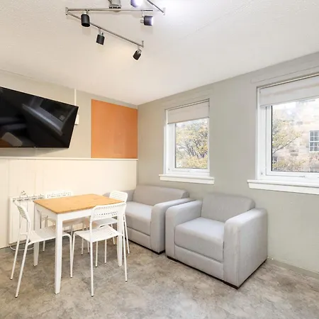 Meadow Court Apartment