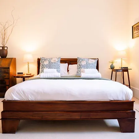 1 Bedroom In Historic Georgian Townhouse * Edinburgh