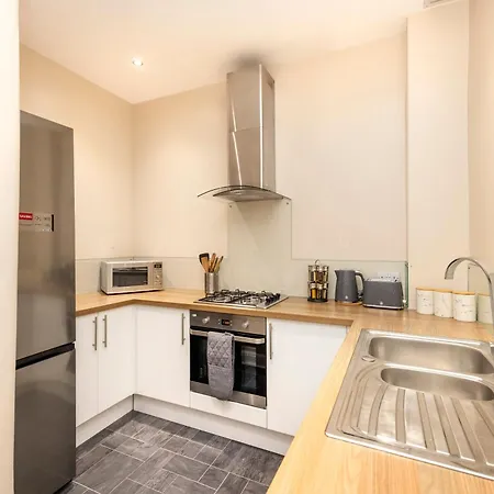 Refined 2-bed Flat With Classic Charm * 爱丁堡