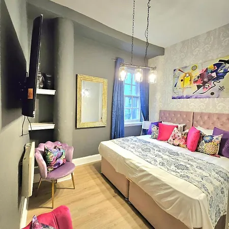 Beautiful 1 Bed Apmt- Stylish And Edinburgh