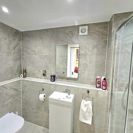 Stylish & Design Apartment- 3 Beds