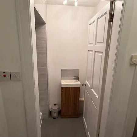 Cosy 1-bed On Seafield Road Edinburgh
