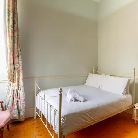 Regal 2bd Georgian Flat In The Heart Of