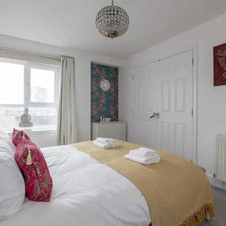 Apartment The Britannia Abode