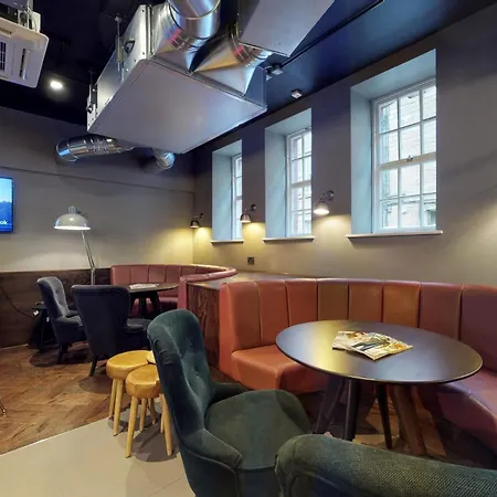 Apartment For Students Only Haymarket In Edinburgh