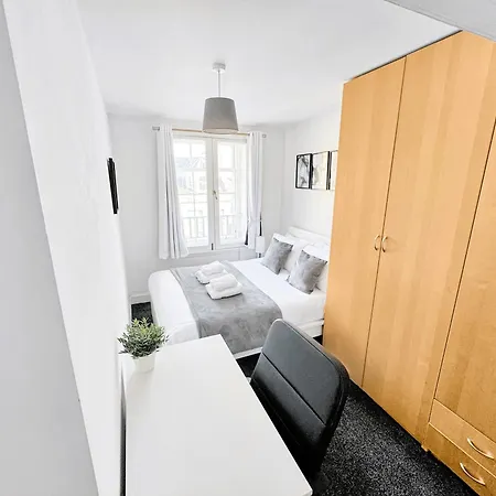 3 Bedroom Next To Royal Mile & Castle *