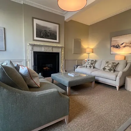 Stylish Georgian Main Door *