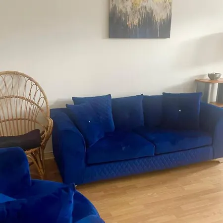 Edi - - 3 Bedroom Appartement