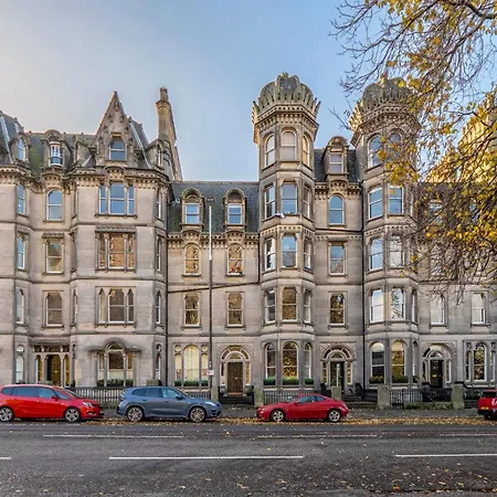 Old Town Castle View 4 Bedroom 5 Beds Sleeps 10