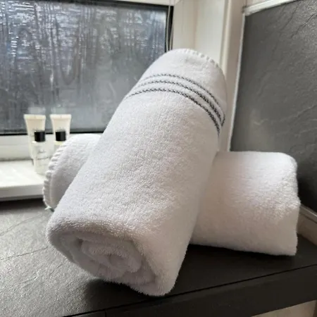 Stylish With Fast Wi-fi & Parking