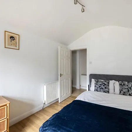 דירה Bnbnova - 1br - By Castle - West End *