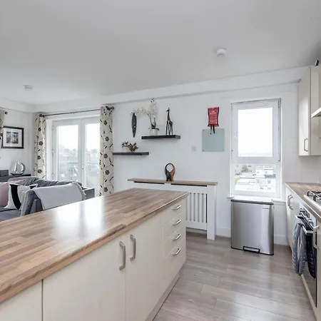 Apartment The Britannia Abode