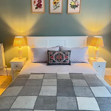 Апартаменты Charming Flat