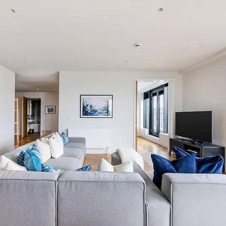 Bnbnova - Royal Mile & Castle - 3br 2ba Penthouse *