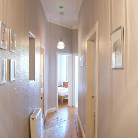 Elm Row Spacious And