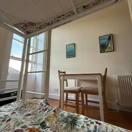 Flat, Arthur Seat View, Walking Distance To Castle Edinburgh