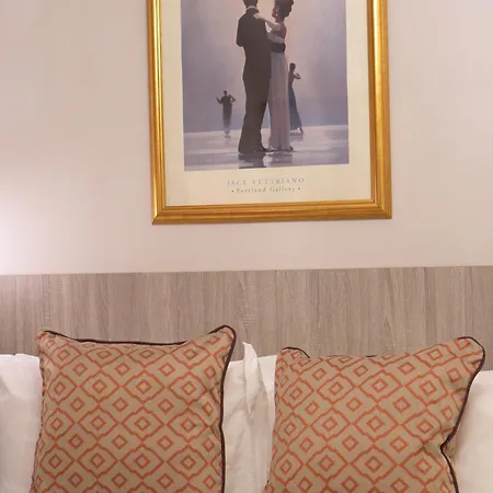 The Fetlock At Hill Square Апартаменты *