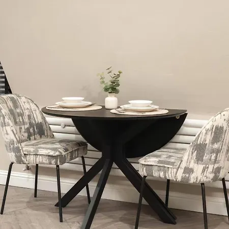 - Sleeps 2 - Royal Mile Close Apartamento *