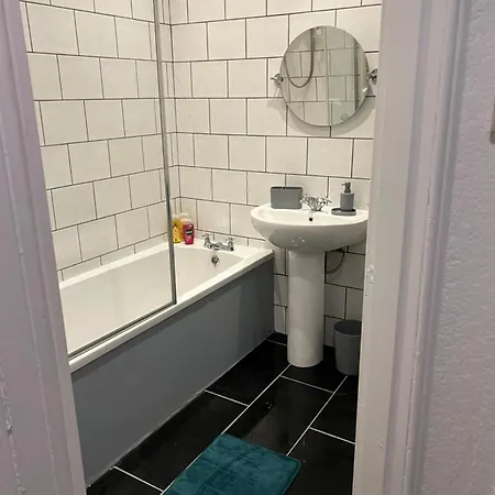 Parking - Sleep 3 - 1 Bedroom - Easy Access Edinburgh