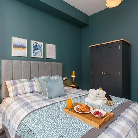 Apartment Old Town Modern Retreat - Near The Castle