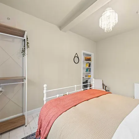 Dewar 3 Bedroom -