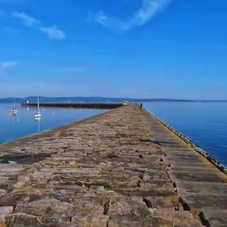 Apartment Harbour Front With Free Parking Edinburgh