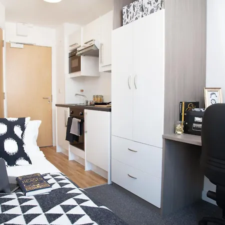 For Students Only Haymarket In - Close To Haymarket Station *