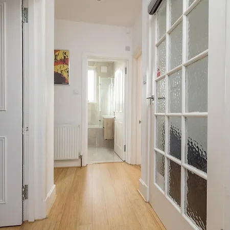 Apartment Barnton Grove Getaway