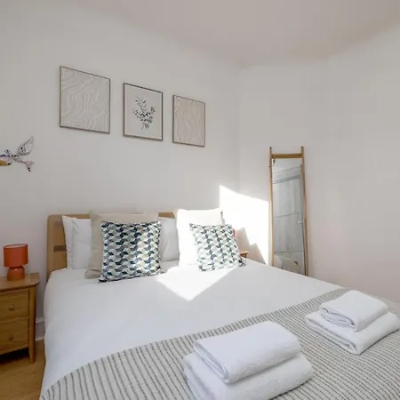 Barnton Grove Getaway Apartment Edinburgh