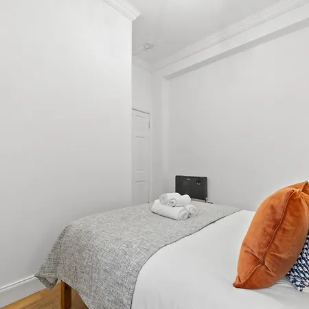 Apartman Burnets Close 2 Bedroom - *