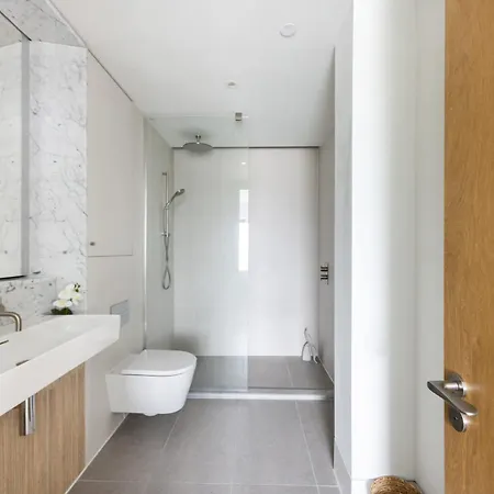 Bnbnova - Royal Mile & Castle - 3br 2ba Penthouse Apartment Edinburgh
