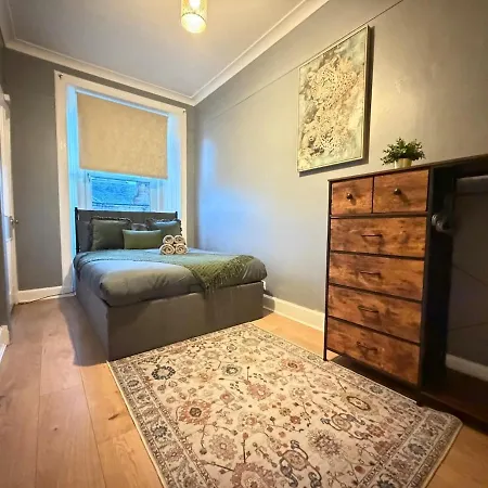 Apartament 2 Bedroom Flat Near Centre