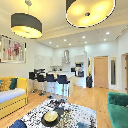 Stellar - 2 & 3 Bedroom 아파트