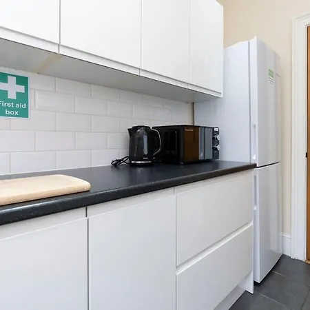 Gardners Crescent Apartment