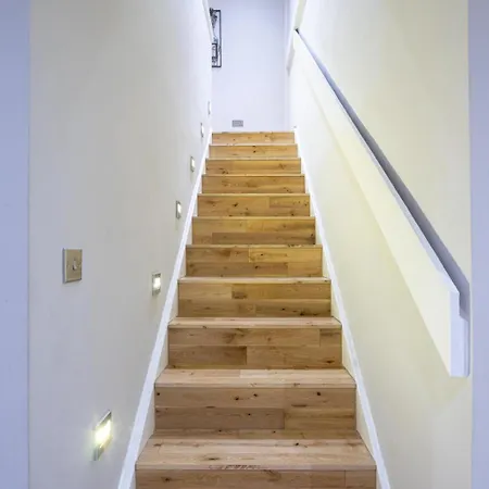 Elegant Stockbridge 3 Bdrm On The Canal * إدنبرة